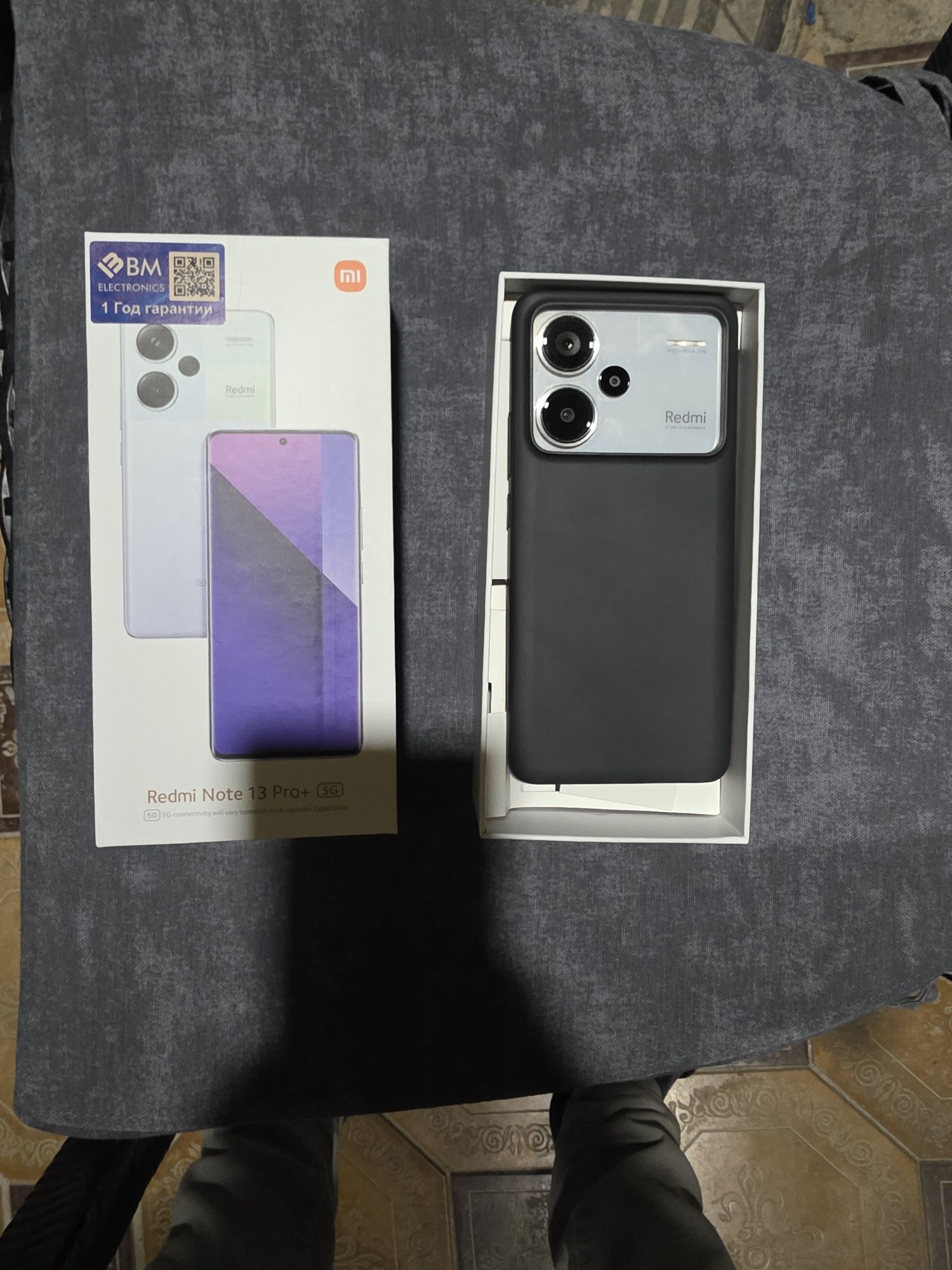 Продаётся Redmi Note 13 Pro +5G Moonlight White 8gb 256 go ROM