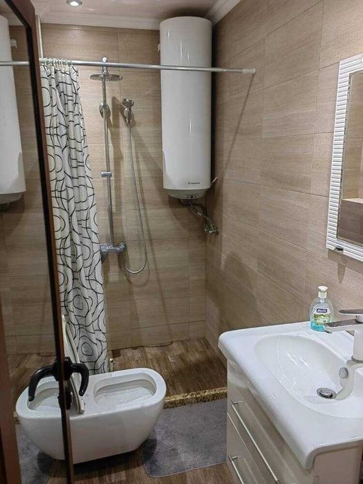 Дава се под наем Тристаен апартамент в Пловдив, Прослав - 120 кв.м за 600 € - Снимка #4