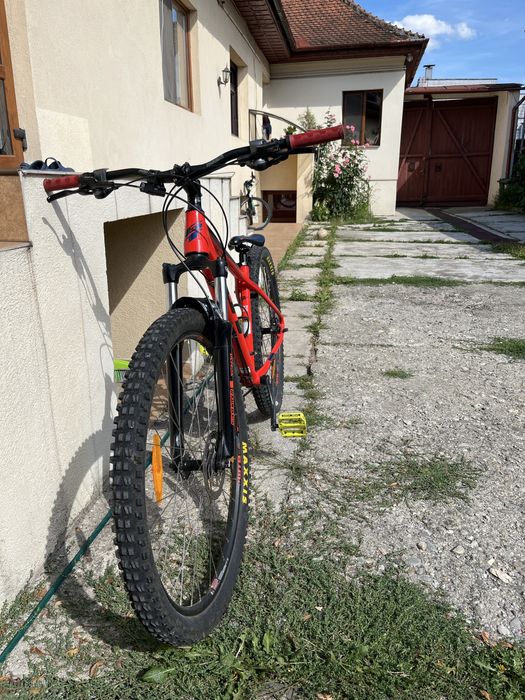 Vand bicicleta  hardtail donwnhill ,enduro  gt avalanche