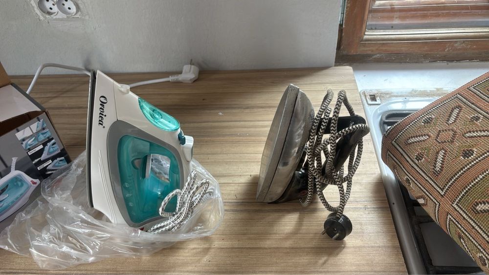 Продам утюги в хорошем состояний