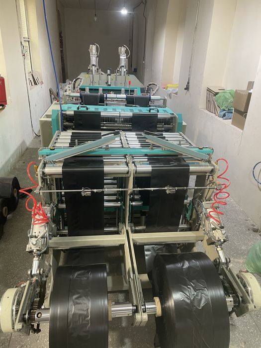 Пакет ишлаб чикариш ускунаси сотилади янги пакалена  2 та шнекли ABA