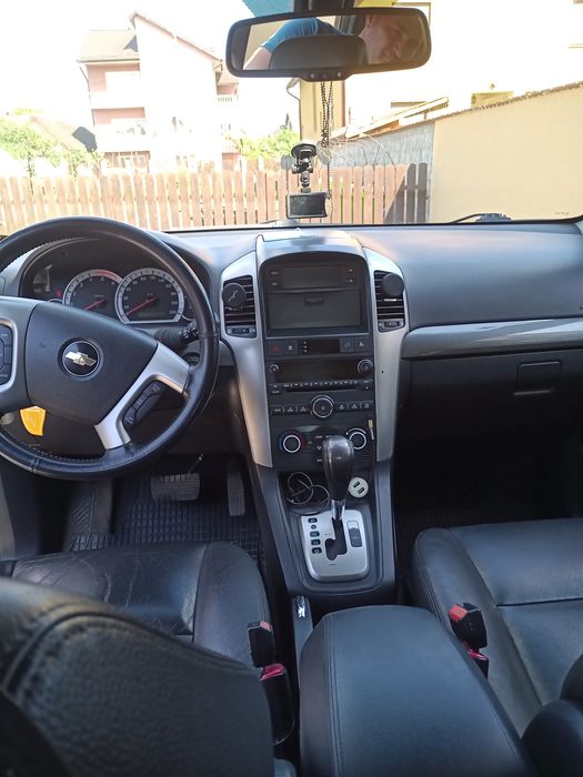 Vând Chevrolet Captiva