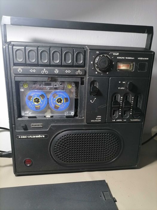 Айдио магнитофон Карпатный раритет