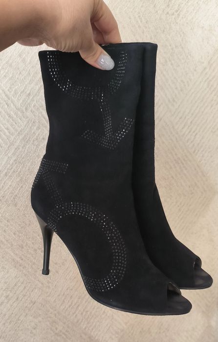 Полусапожки с открытым носиком