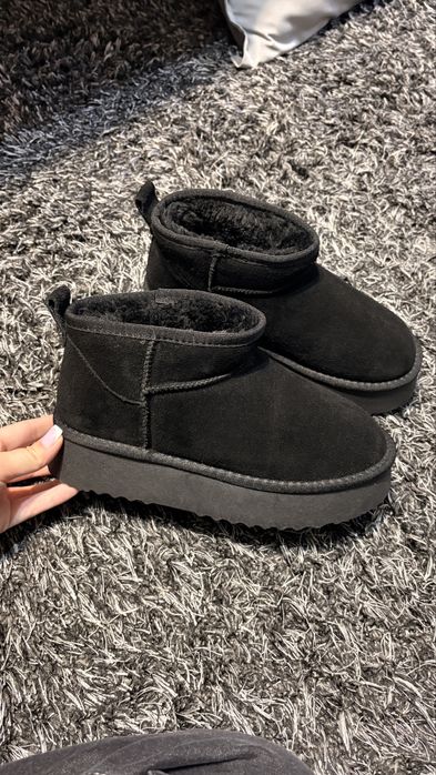 Ghete tip UGG piele intoarsa noi