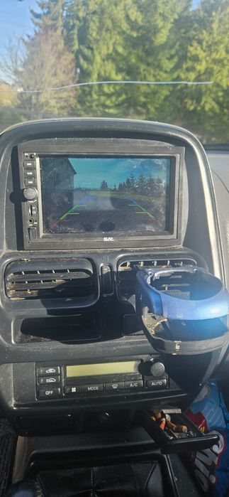 Vând nissan navara d22