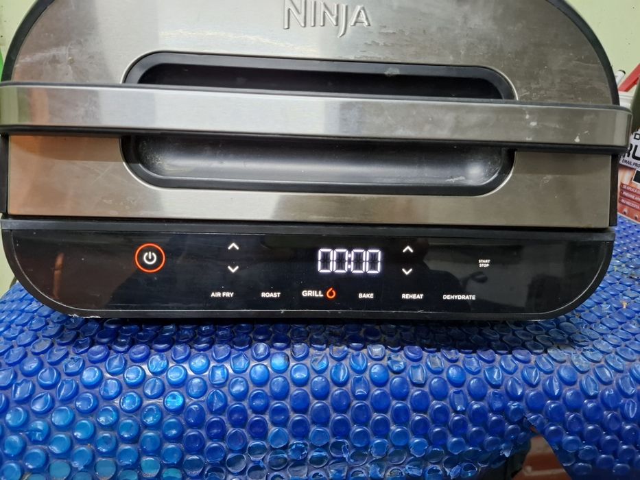 Grătar de interior și airfryer cu 6 funcții