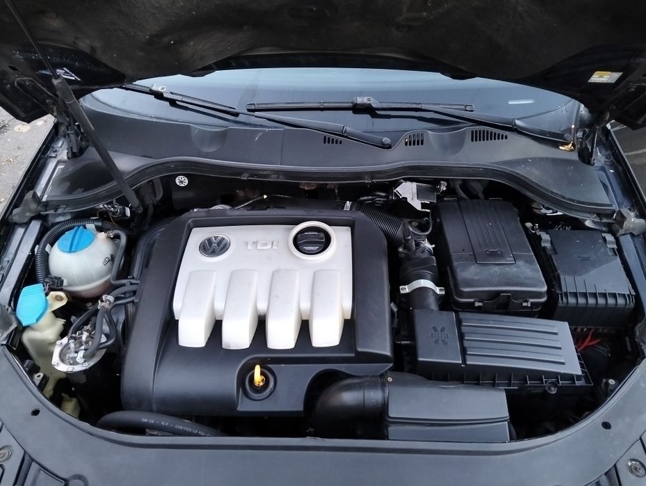 Volkswagen Vând passat 1.9 TDi