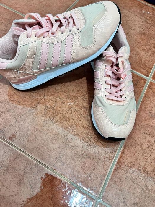 Încălțăminte Adidas