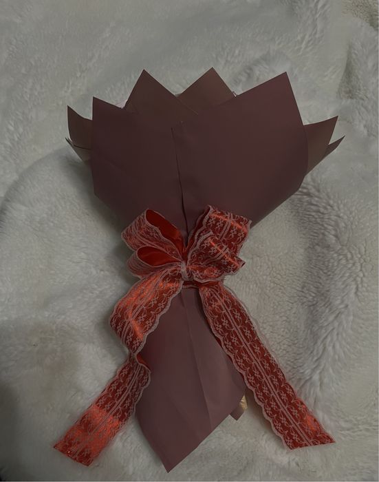 Trandafiri de satin, flori