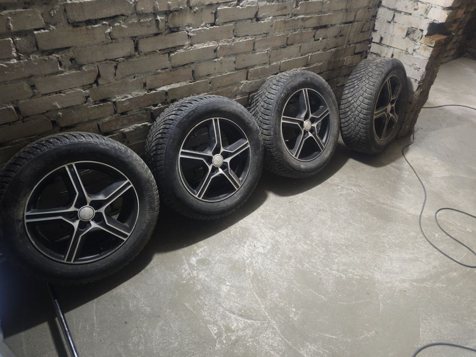 Продам диски с резиной
