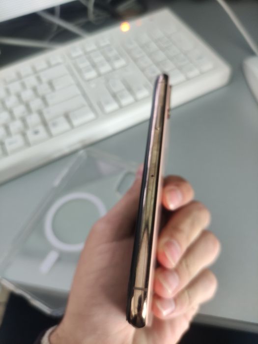 iPhone xs 64gb gold srochna