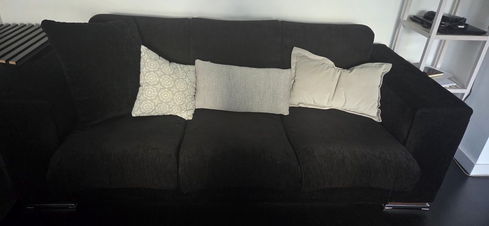 Canapea extensibila cu 3 locuri