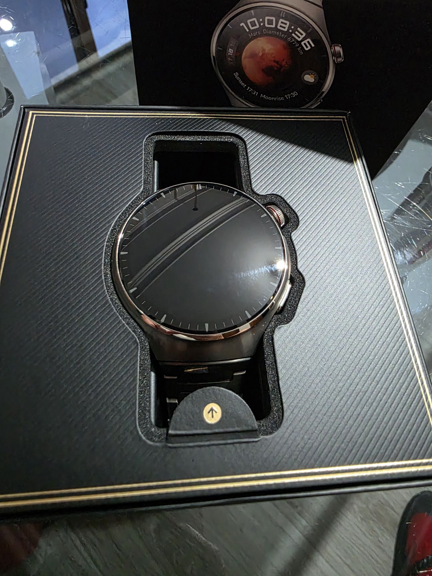 Часовник Huawei Watch 4 pro