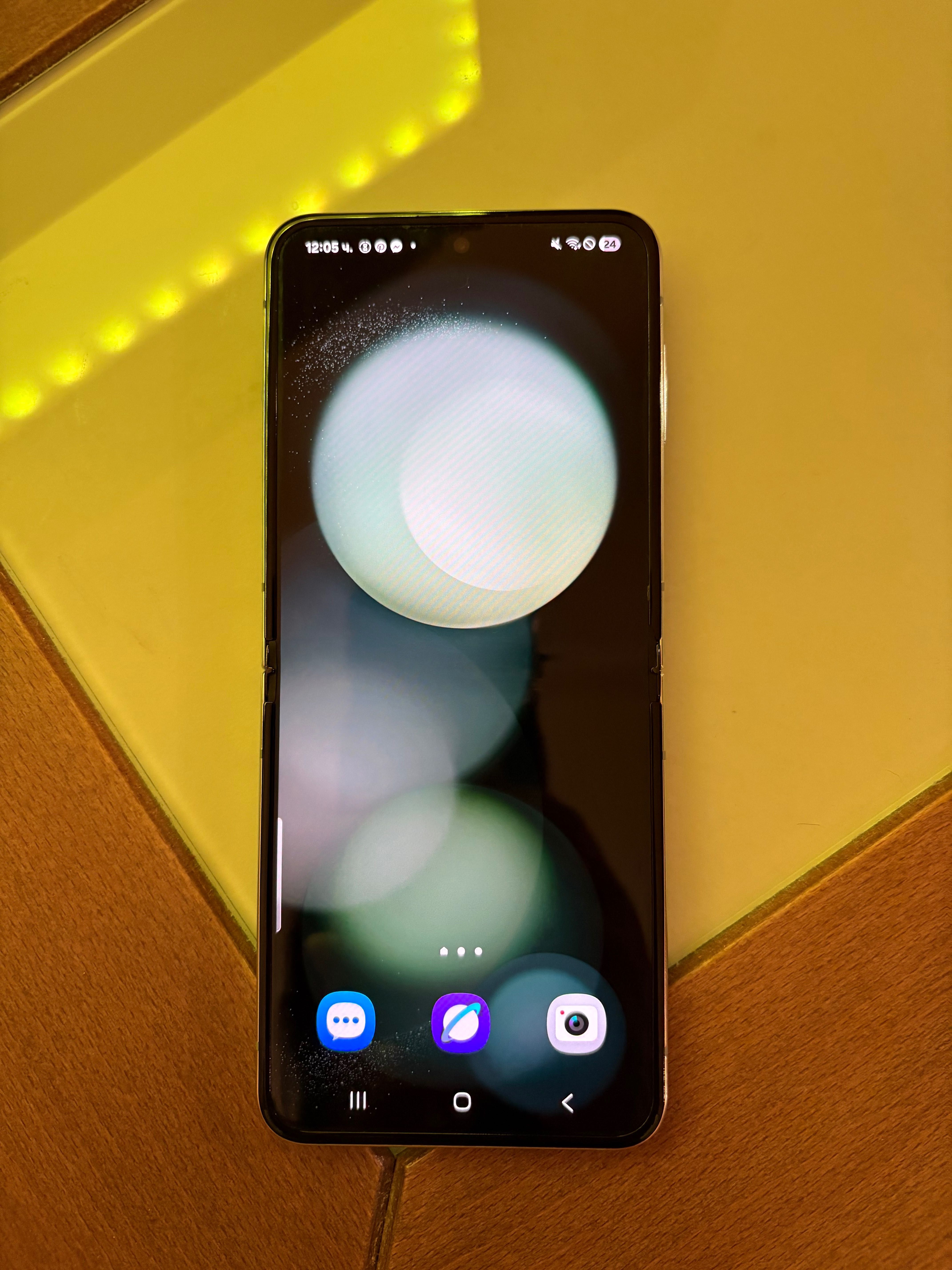Samsung Z flip 5