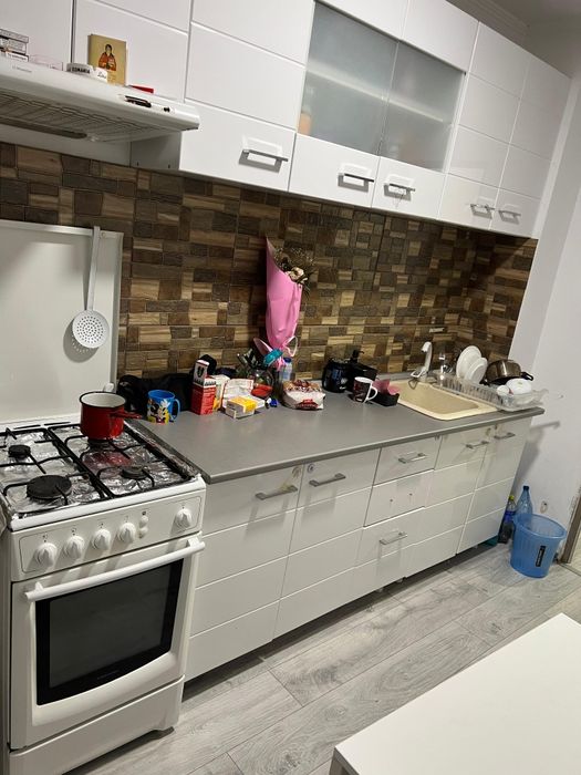 Vand apartament 2 camere  Pallady