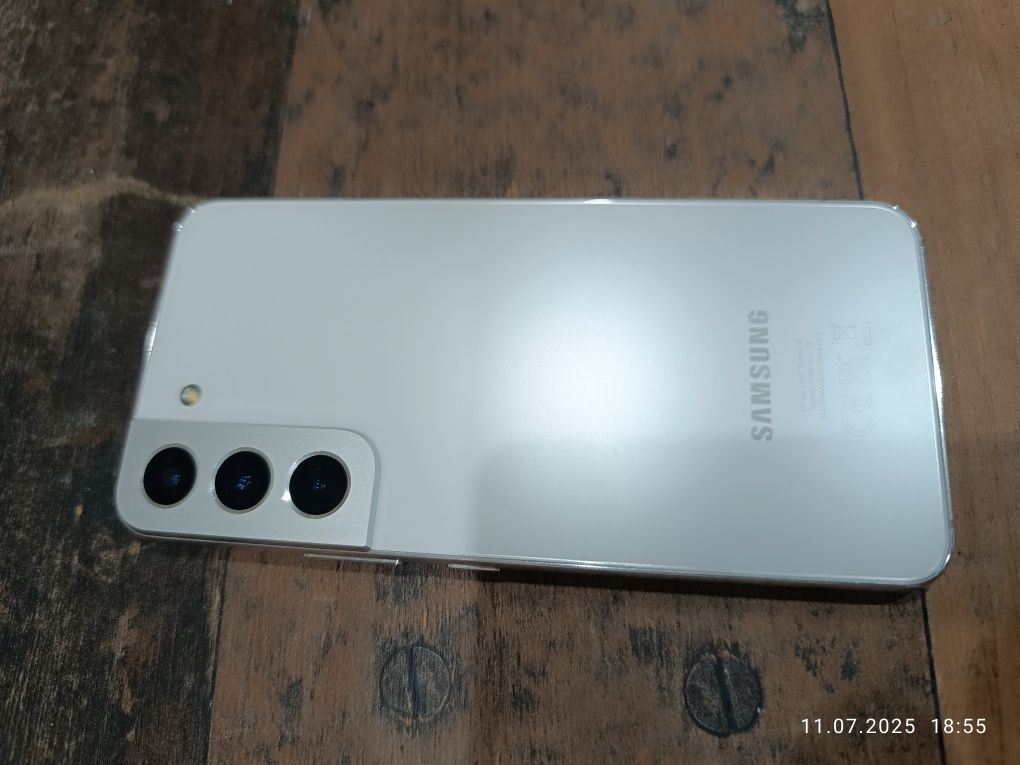 samsung S22 256gb.
