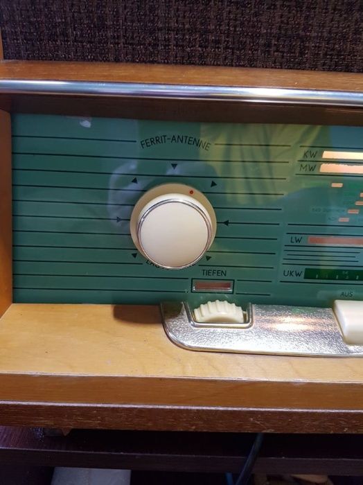 Radio pe lampi stereo Gerufon Ultrastereo model 62w II el84