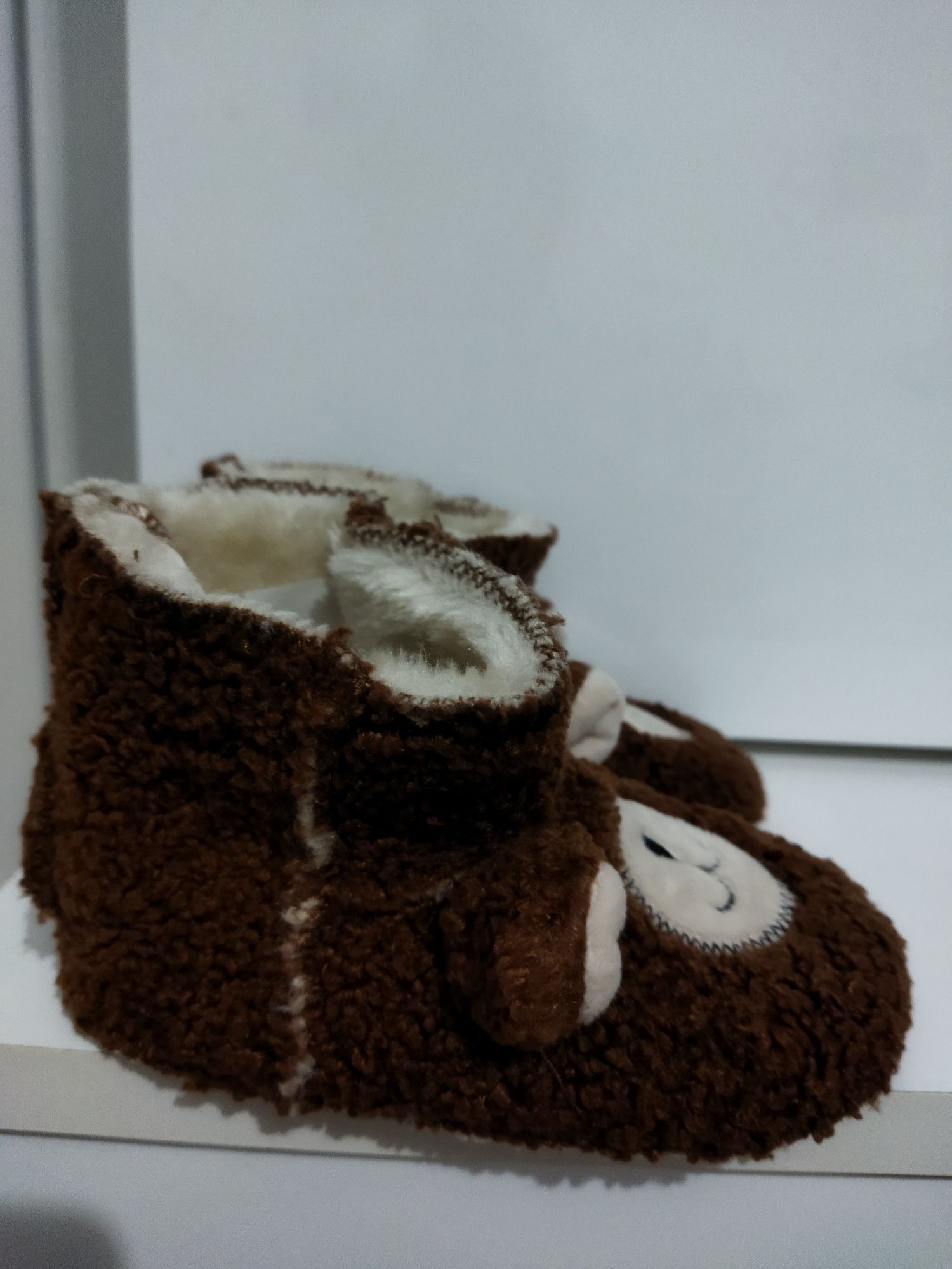 Papucei de iarna îmblăniți model ursuleț H&M mărimea 23 unisex