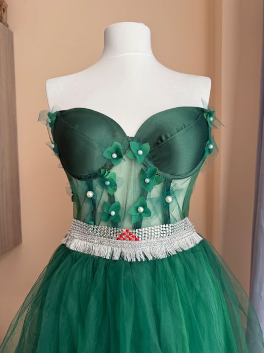 Къса бална рокля