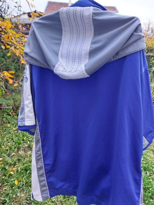 Дрехи за спорт и свободно време