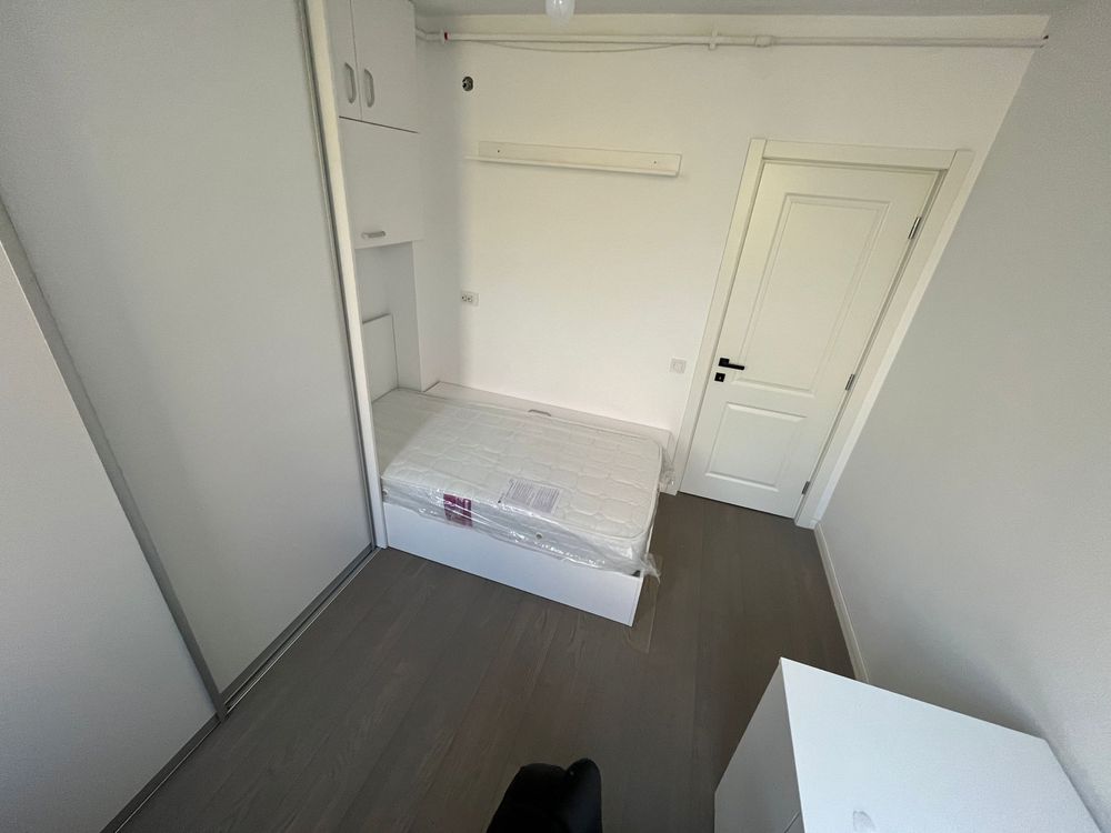 Apartament 3 camere si curte