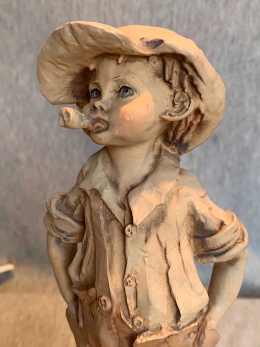 Фигурка CAPODIMONTE на момче