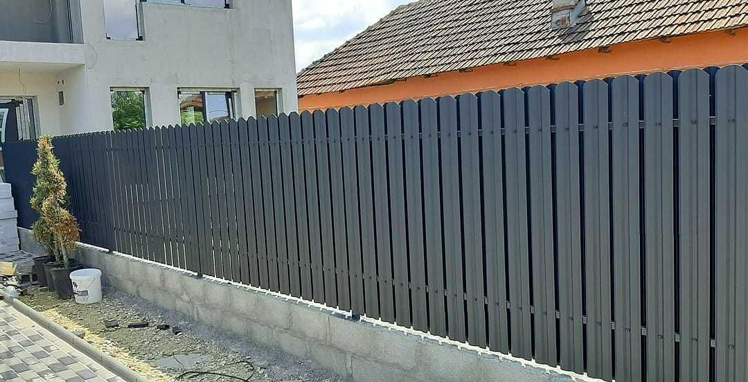 Garduri din panou stil jaluzele, sipca metalica, plasa si alte modele