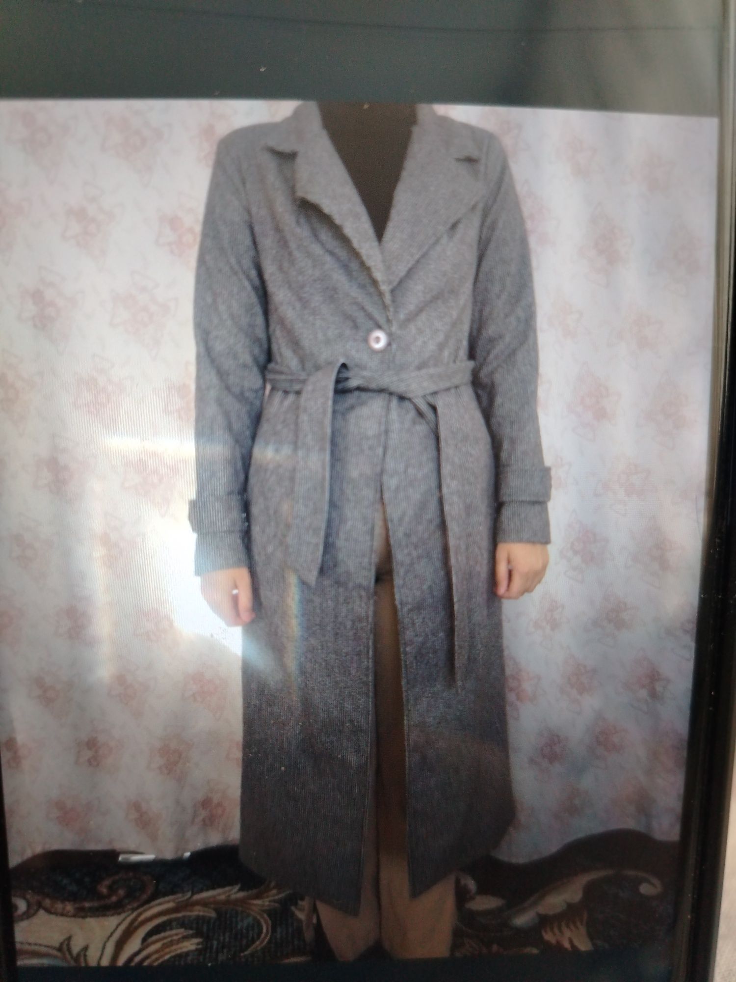 Пальто и куртка 40-44 р цена 3000