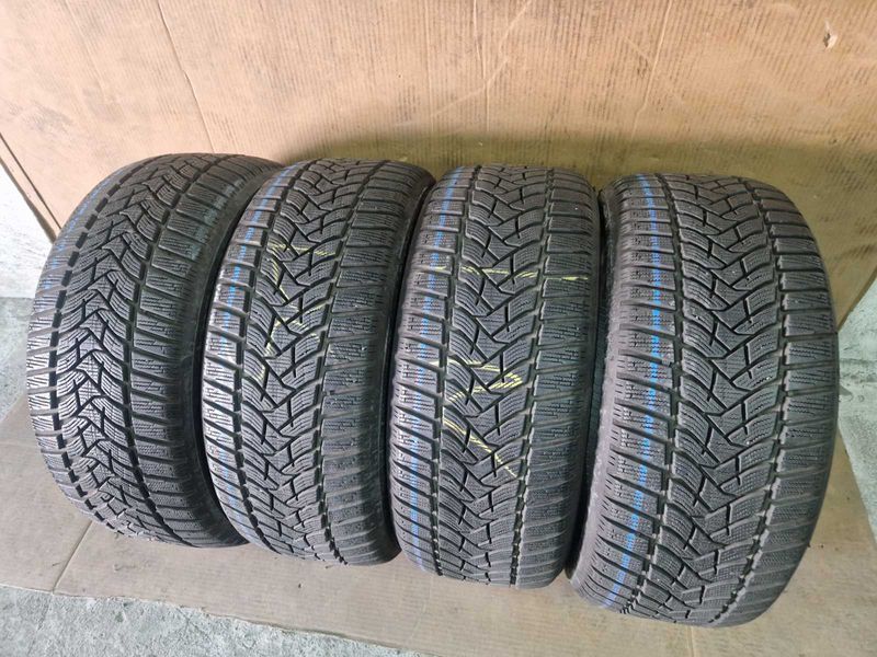 4 Dunlop R17 225/50
зимни гуми 
DOT4820
