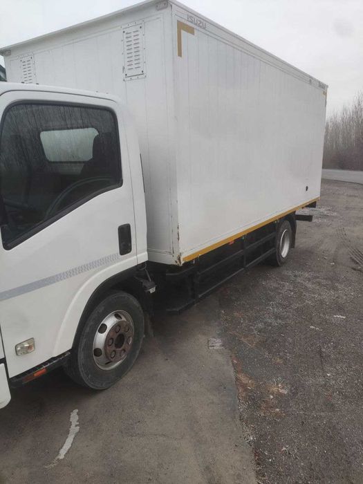 Продаётся машина Исузи