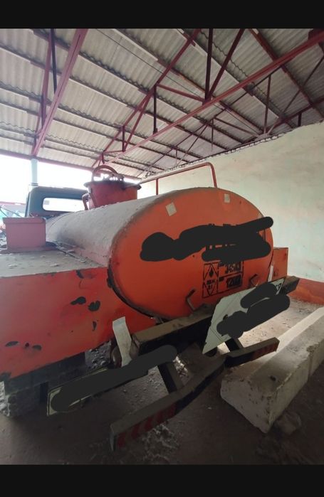 ГАЗ 5204 сотилади бензавоз