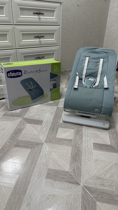 Chicco: Кресло-шезлонг Rhythm N Sound