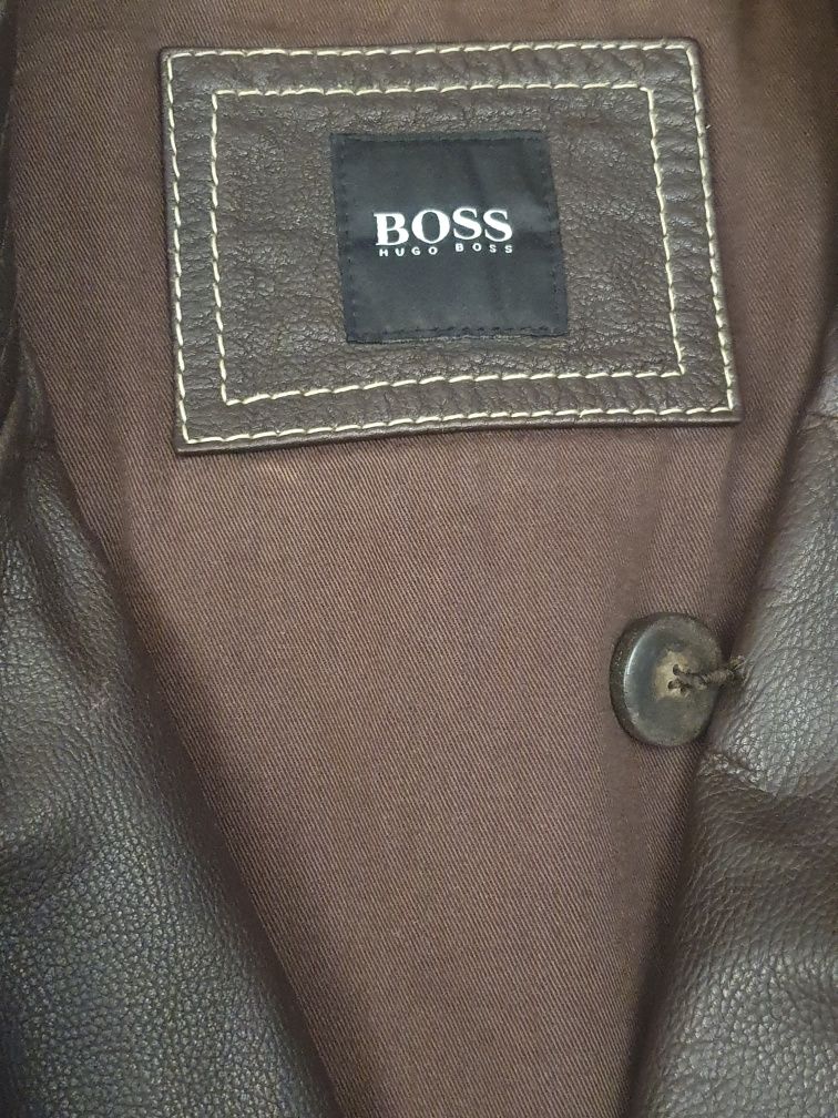 Geaca piele Hugo Boss nr 50 sau M-L