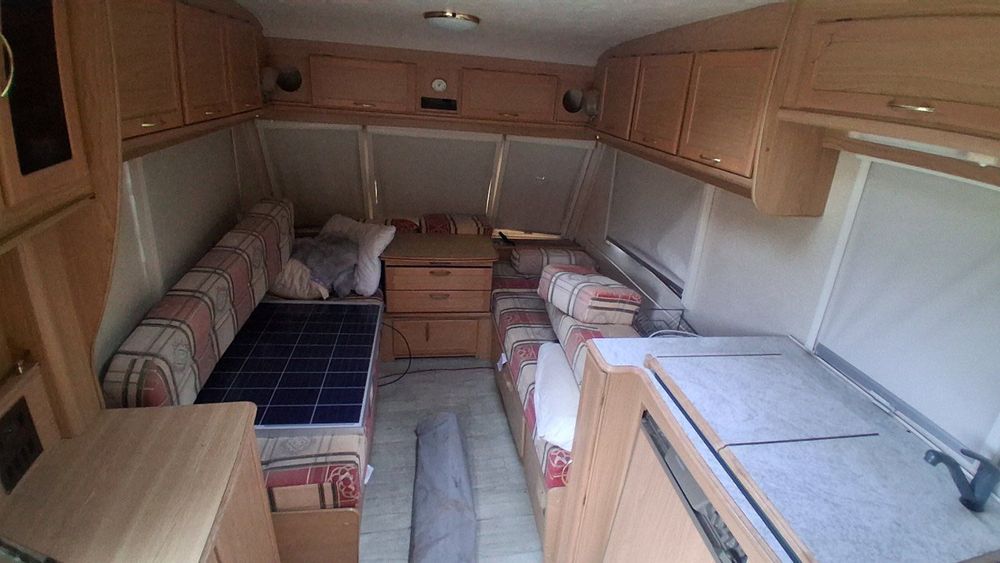 Каравана Lunar-регистрирана