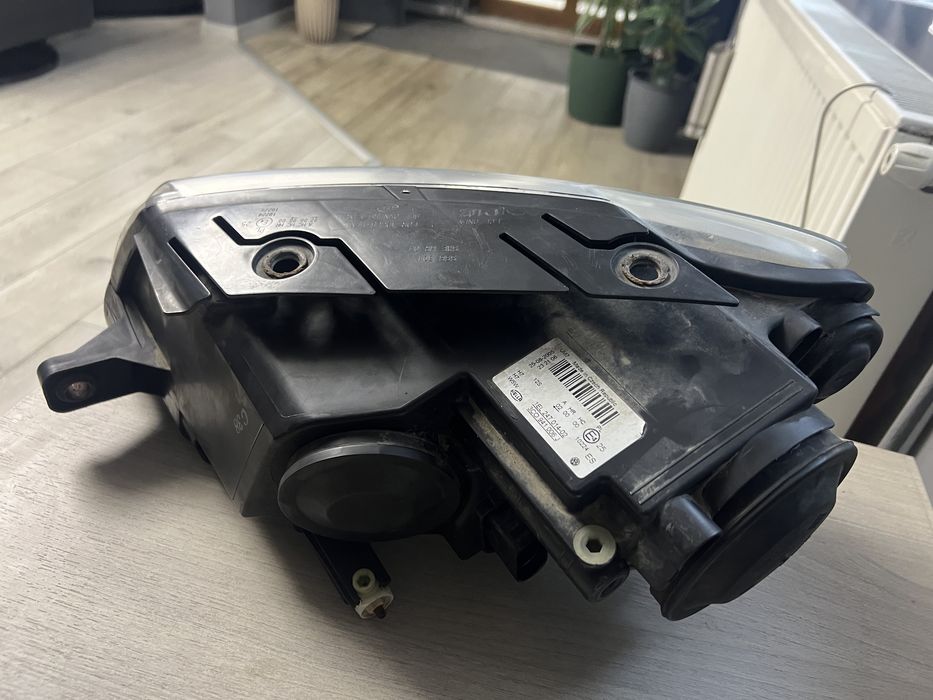 Faruri Passat B6 impecabile