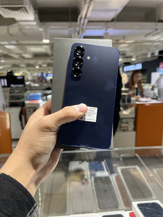 Samsung s25