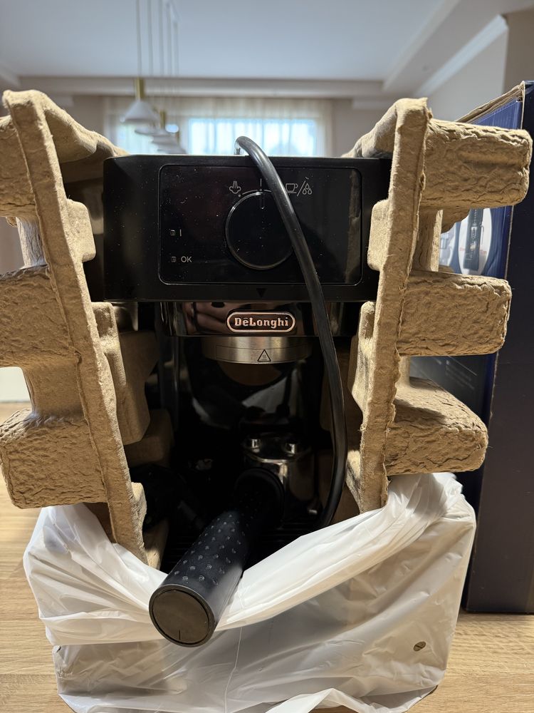 Кафемашина DeLonghi EC230.BK в гаранция