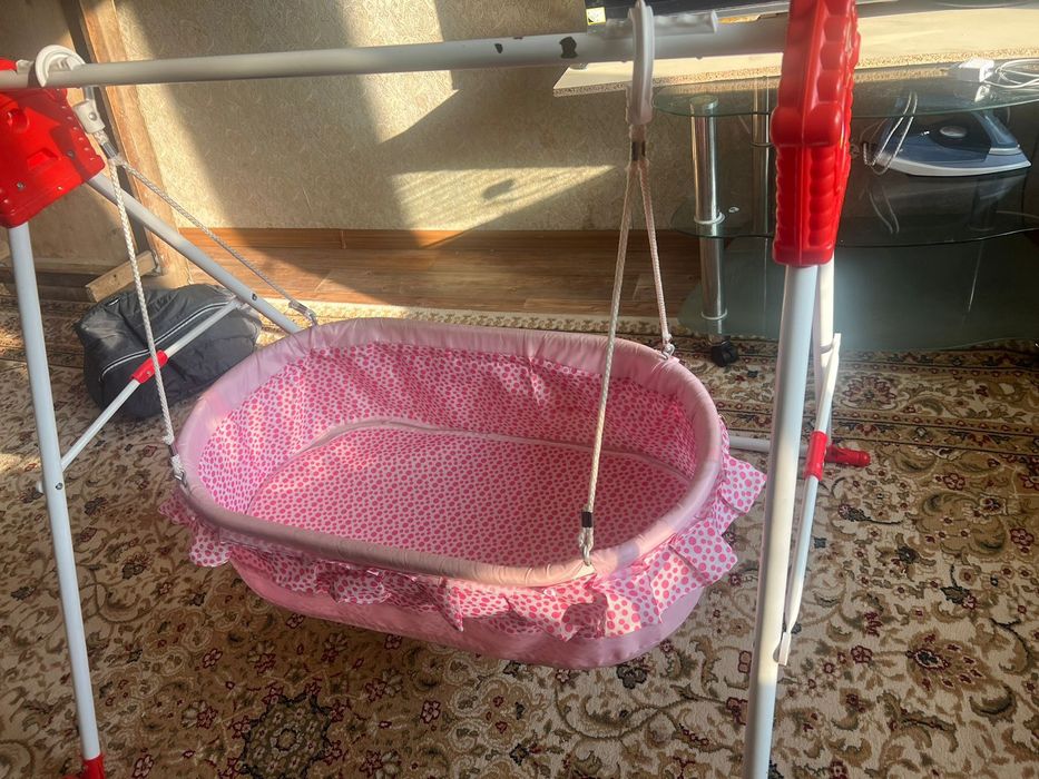 Диван и желбесік