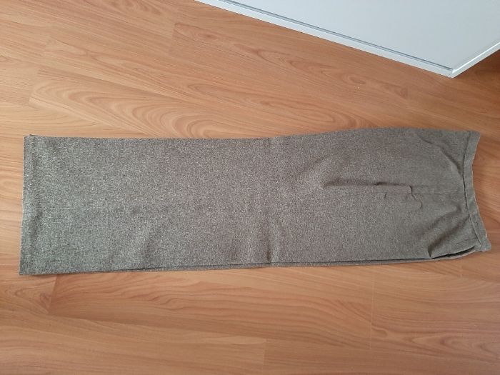 Vand costum pentru femei