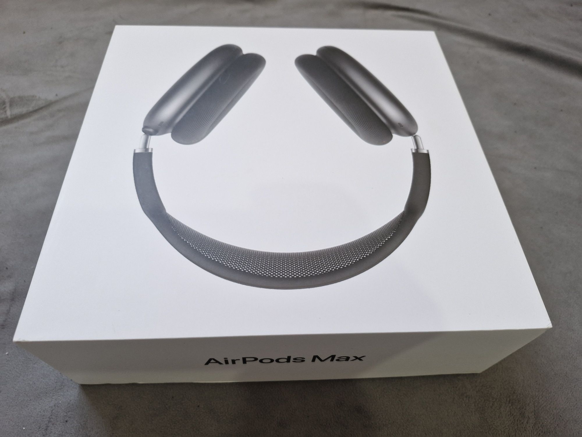Apple AirpodsMax, оригинал, состояние идеально, куплено в США