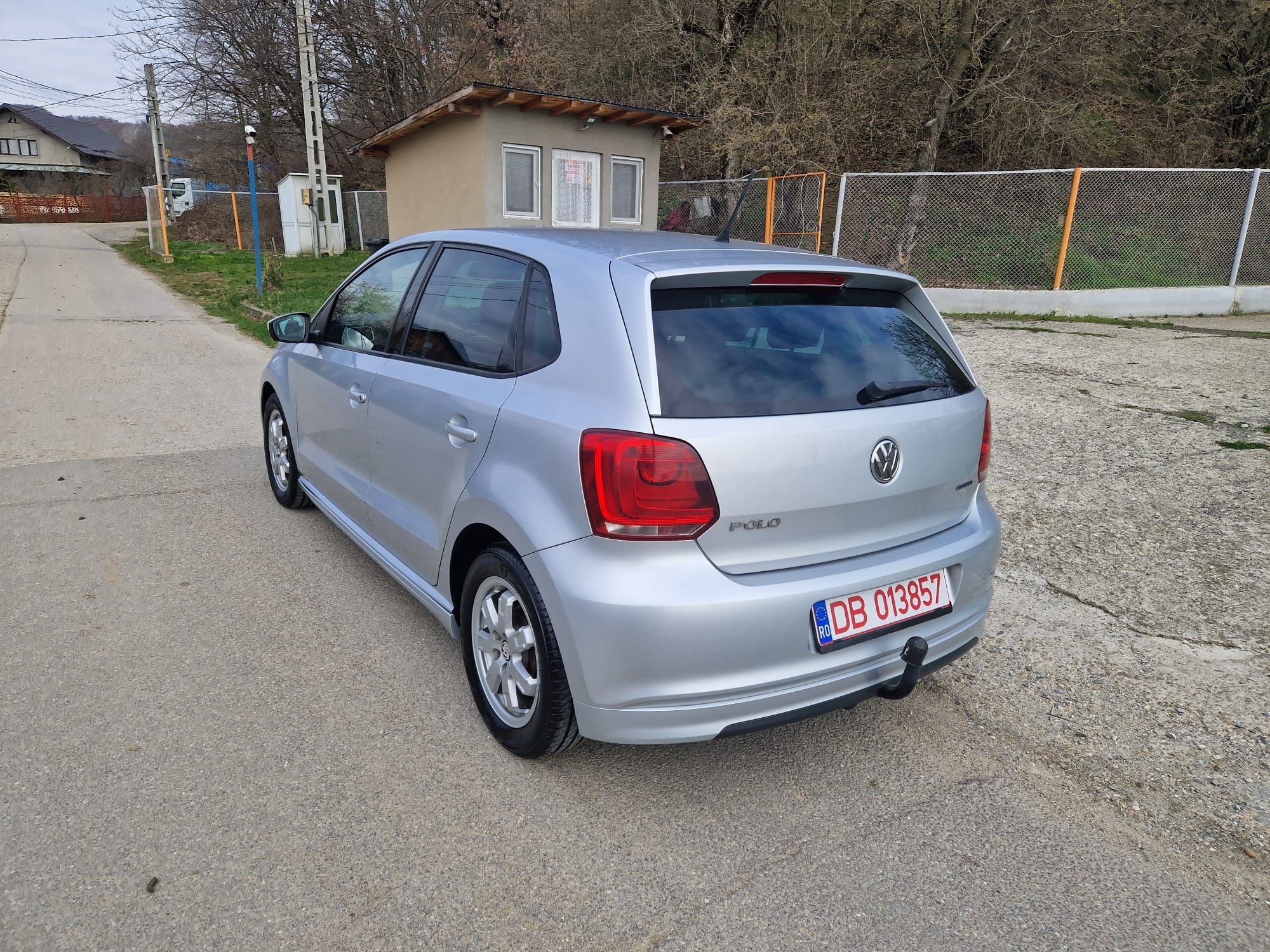 Volkswagen Polo 2012 1,2 Tdi
Motor 1,2 Tdi 
An 2012
Euro 5
Aer condiți