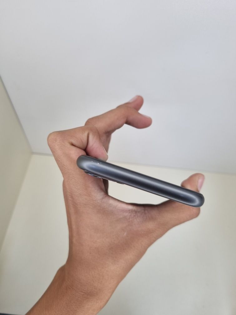 iPhone 11 128gb 85% RU/A region