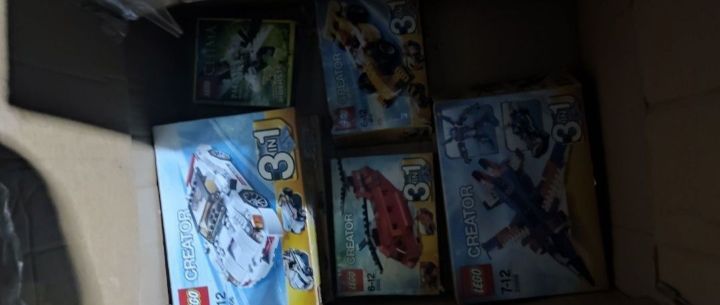 LEGO 2 контейнера.