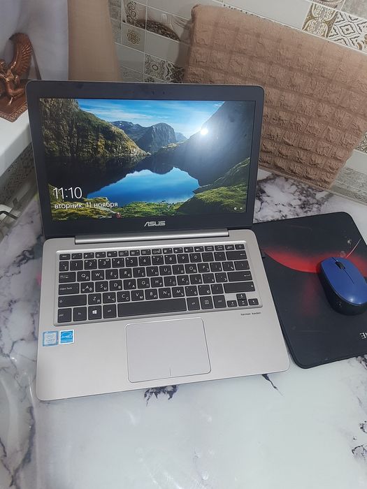 Продам ноутбук ультрабук Asus Сумка мышка