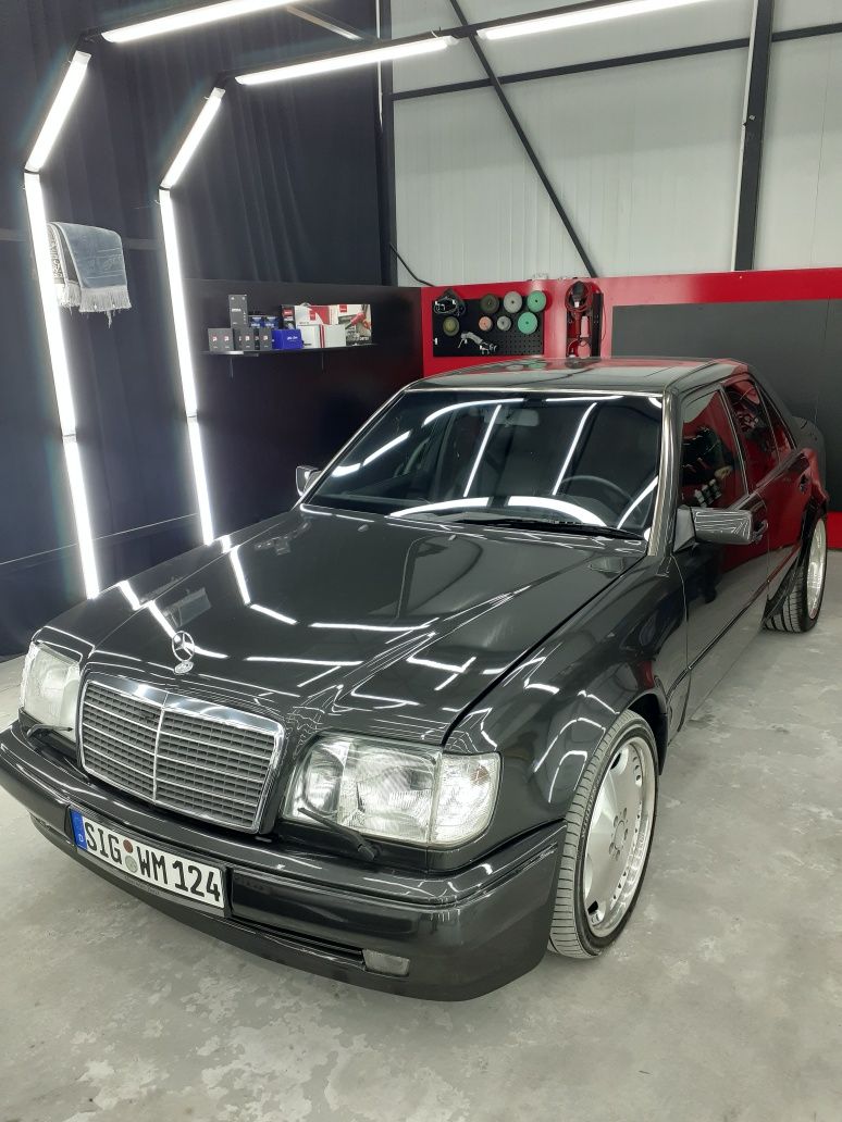 Mercedes Benz W124 E36 AMG