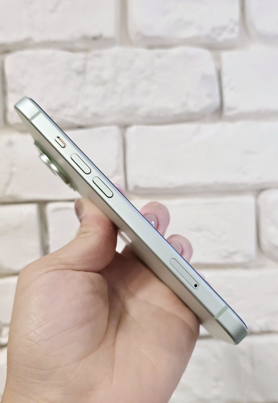 iPhone 15 128GB green 88%