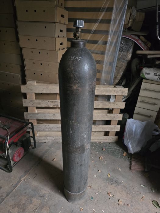Продам кислародный балон б/у