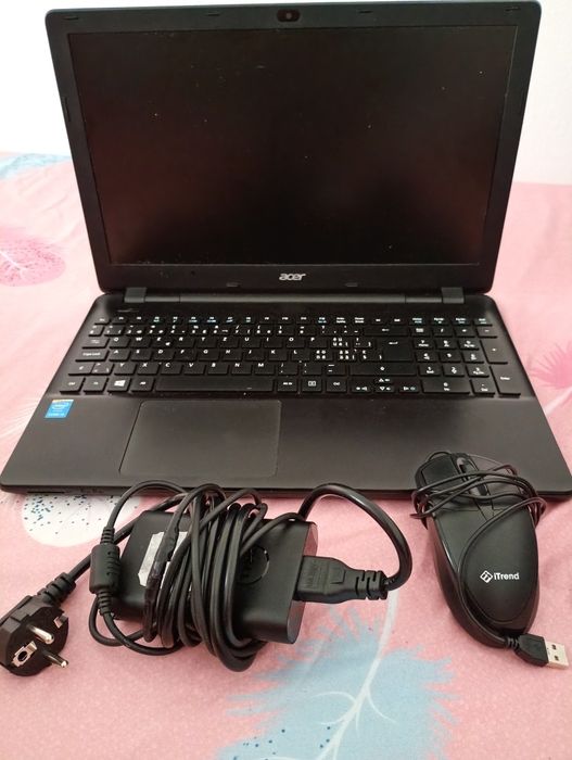 Leptop Acer , 8 din 10 . Accept SI schimburi diferite