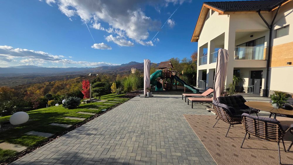 Vila Cazare inchiriere Above Village